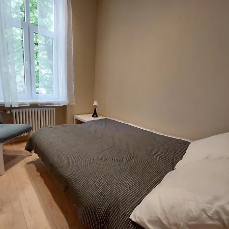 Apartment Cosy One Seperate Bedroom In Center, Perfect For Family Trip.