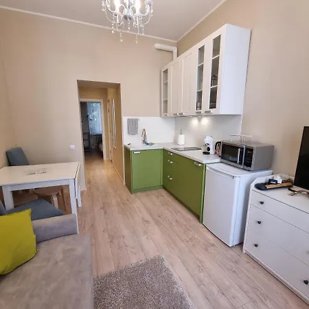 Apartment Cosy One Seperate Bedroom In Center, Perfect For Family Trip.
