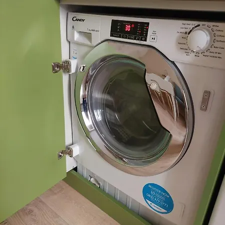 Apartamento Cosy One Seperate Bedroom In Center, Perfect For Family Trip. *